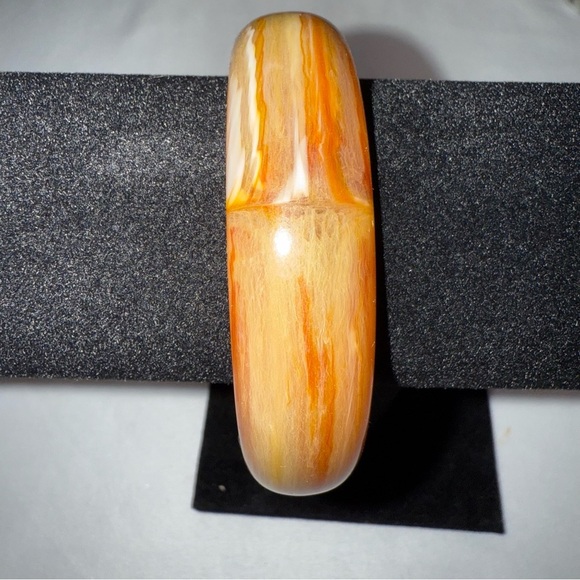 Vintage Butterscotch Lucite Bangle Bracelet - Picture 5 of 7